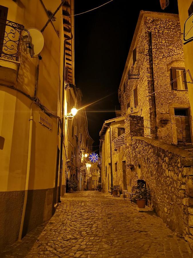 Апартаменти Casetta Nel Centro Storico Norma Екстер'єр фото